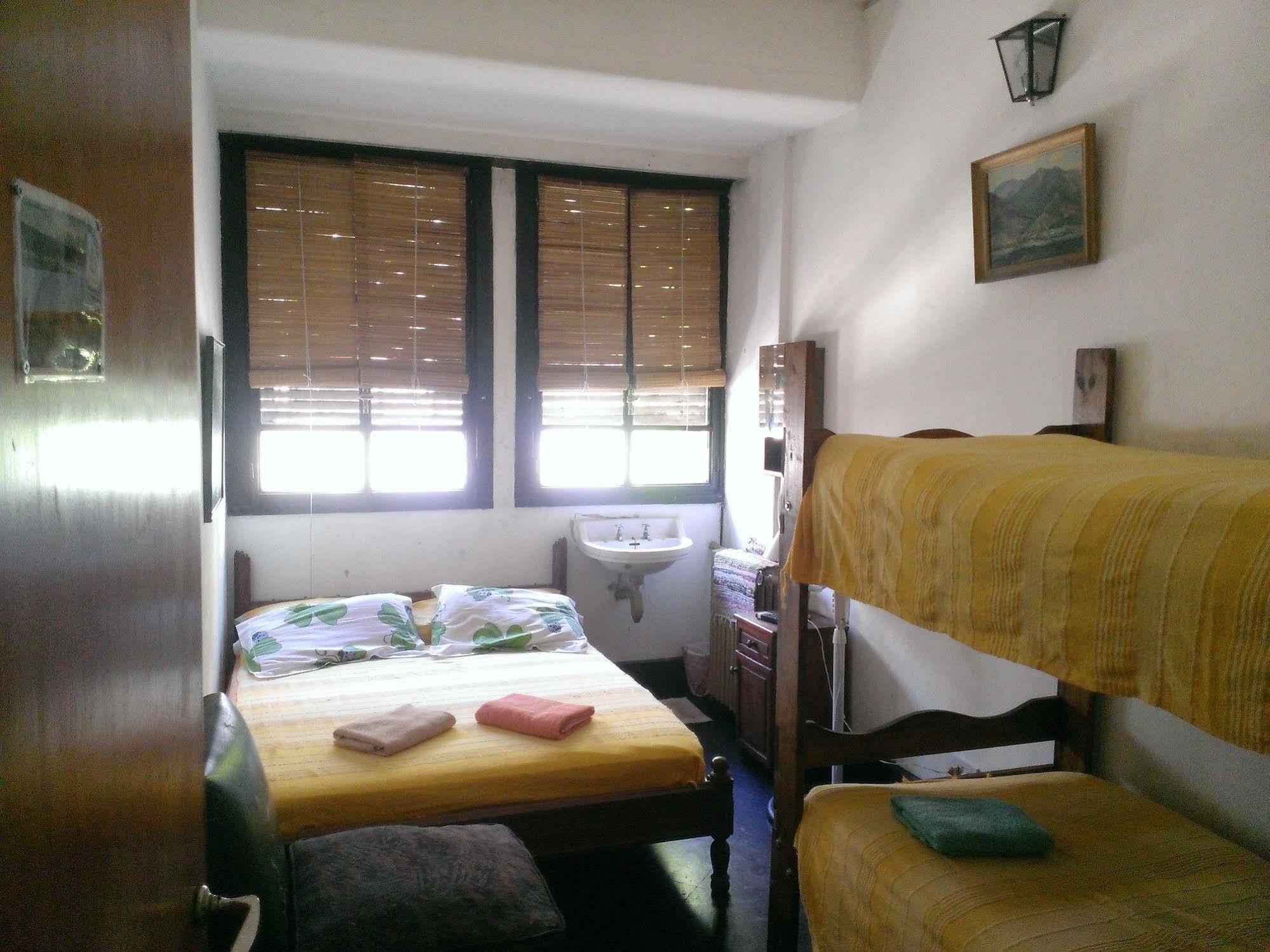 Quechua Guesthouse Hostel Rosario Funes Exterior photo
