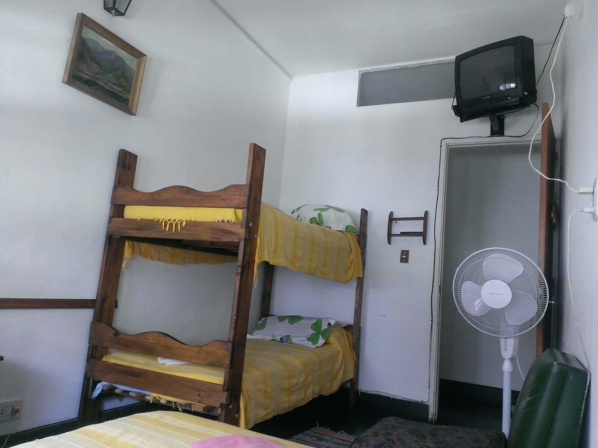 Quechua Guesthouse Hostel Rosario Funes Exterior photo